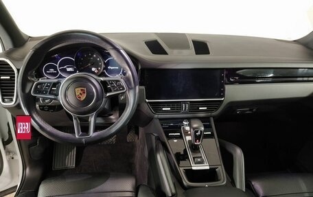 Porsche Cayenne III, 2018 год, 5 499 000 рублей, 19 фотография