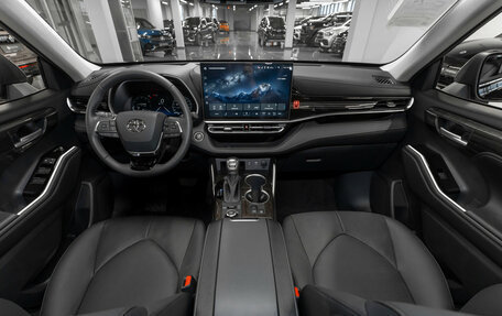 Toyota Highlander, 2025 год, 5 800 000 рублей, 8 фотография