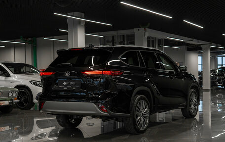 Toyota Highlander, 2025 год, 5 800 000 рублей, 5 фотография