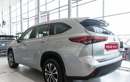 Toyota Highlander, 2025 год, 6 190 000 рублей, 6 фотография