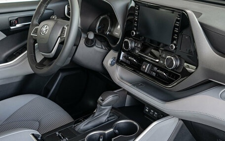 Toyota Highlander, 2025 год, 6 190 000 рублей, 10 фотография