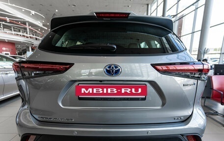 Toyota Highlander, 2025 год, 6 190 000 рублей, 5 фотография