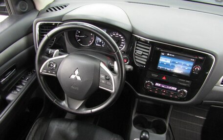 Mitsubishi Outlander III рестайлинг 3, 2012 год, 1 170 000 рублей, 15 фотография