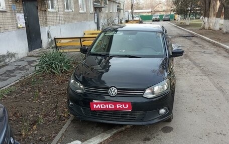Volkswagen Polo VI (EU Market), 2012 год, 700 000 рублей, 2 фотография