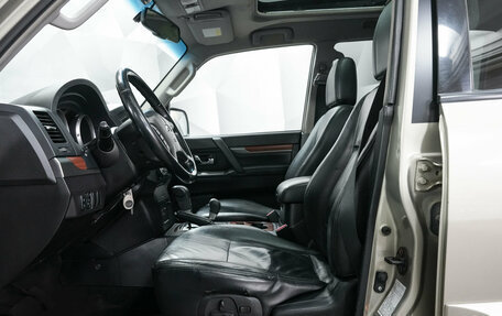 Mitsubishi Pajero IV, 2007 год, 1 575 000 рублей, 10 фотография