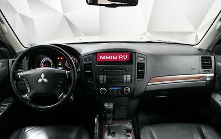 Mitsubishi Pajero IV, 2007 год, 1 575 000 рублей, 12 фотография