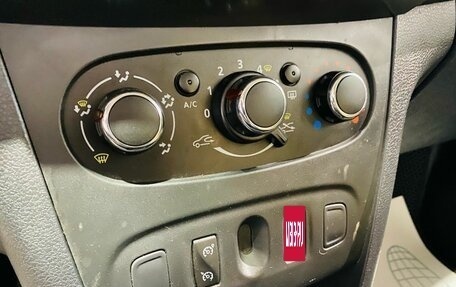 Renault Sandero II рестайлинг, 2016 год, 1 080 000 рублей, 17 фотография