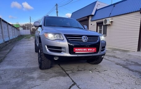 Volkswagen Touareg III, 2007 год, 820 000 рублей, 2 фотография