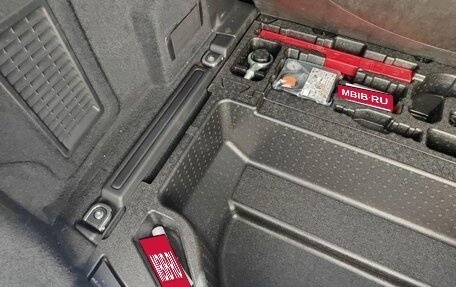 Land Rover Discovery Sport I рестайлинг, 2019 год, 3 700 000 рублей, 34 фотография