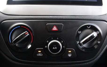 Hyundai Solaris II рестайлинг, 2021 год, 1 740 000 рублей, 15 фотография