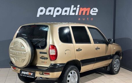 Chevrolet Niva I рестайлинг, 2005 год, 499 000 рублей, 3 фотография