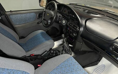 Chevrolet Niva I рестайлинг, 2005 год, 499 000 рублей, 10 фотография