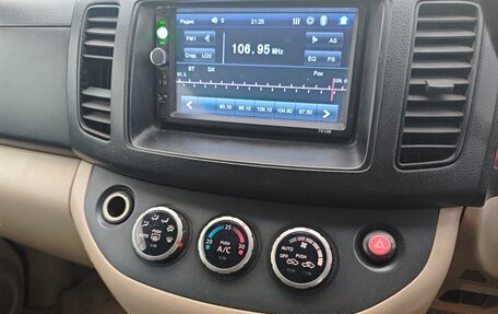 Nissan Serena II, 2002 год, 550 000 рублей, 6 фотография