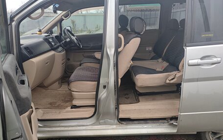 Nissan Serena II, 2002 год, 550 000 рублей, 5 фотография