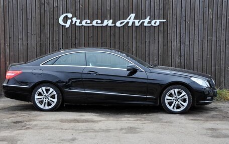 Mercedes-Benz E-Класс, 2012 год, 1 320 000 рублей, 6 фотография