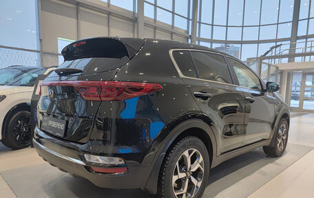 KIA Sportage IV рестайлинг, 2021 год, 2 621 000 рублей, 6 фотография