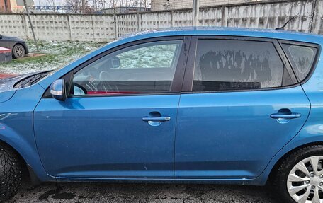 KIA cee'd I рестайлинг, 2010 год, 700 000 рублей, 5 фотография