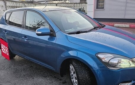 KIA cee'd I рестайлинг, 2010 год, 700 000 рублей, 3 фотография