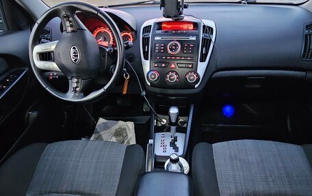 KIA cee'd I рестайлинг, 2010 год, 700 000 рублей, 10 фотография