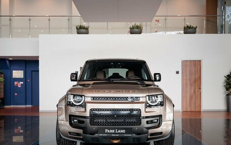 Land Rover Defender II, 2025 год, 27 790 000 рублей, 3 фотография