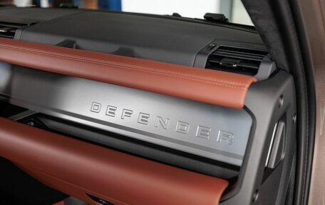 Land Rover Defender II, 2025 год, 27 790 000 рублей, 21 фотография