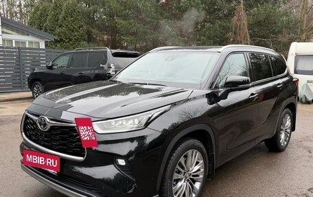 Toyota Highlander, 2025 год, 5 750 000 рублей, 2 фотография