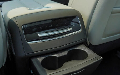 Cadillac Escalade V, 2025 год, 25 300 000 рублей, 8 фотография