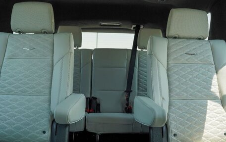 Cadillac Escalade V, 2025 год, 25 300 000 рублей, 13 фотография