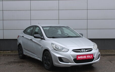 Hyundai Solaris II рестайлинг, 2012 год, 654 000 рублей, 3 фотография