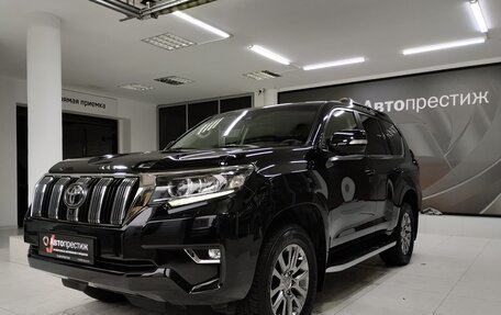 Toyota Land Cruiser Prado 150 рестайлинг 2, 2020 год, 6 450 000 рублей, 3 фотография