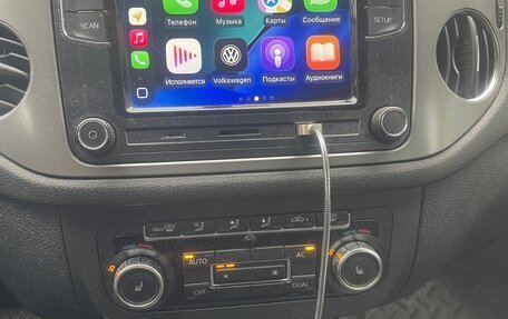 Volkswagen Tiguan I, 2010 год, 850 000 рублей, 2 фотография