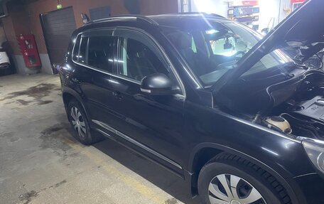 Volkswagen Tiguan I, 2010 год, 850 000 рублей, 6 фотография