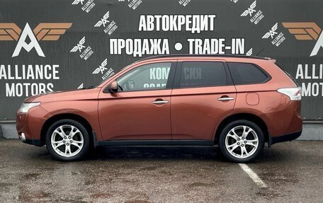 Mitsubishi Outlander III рестайлинг 3, 2012 год, 1 320 000 рублей, 4 фотография