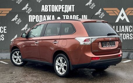 Mitsubishi Outlander III рестайлинг 3, 2012 год, 1 320 000 рублей, 5 фотография