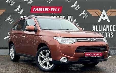 Mitsubishi Outlander III рестайлинг 3, 2012 год, 1 320 000 рублей, 1 фотография