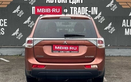 Mitsubishi Outlander III рестайлинг 3, 2012 год, 1 320 000 рублей, 6 фотография