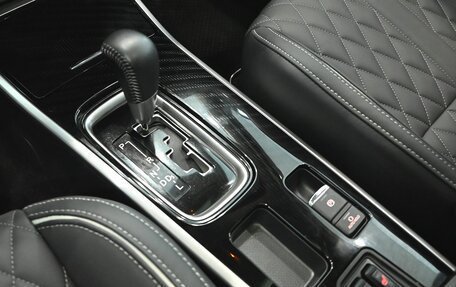 Mitsubishi Outlander III рестайлинг 3, 2022 год, 3 200 000 рублей, 19 фотография