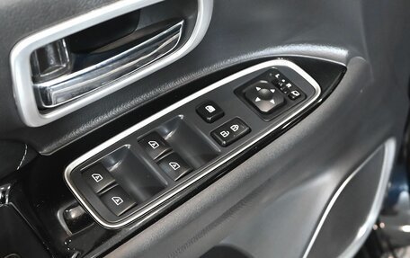 Mitsubishi Outlander III рестайлинг 3, 2022 год, 3 200 000 рублей, 18 фотография