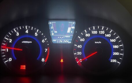 Hyundai Solaris II рестайлинг, 2014 год, 870 000 рублей, 9 фотография