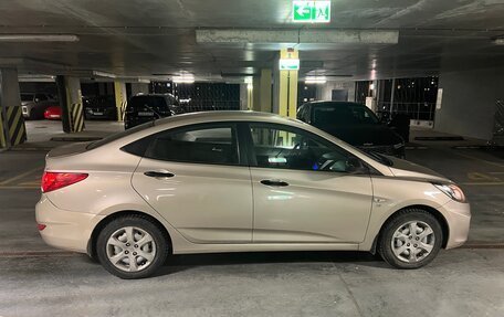 Hyundai Solaris II рестайлинг, 2014 год, 870 000 рублей, 5 фотография