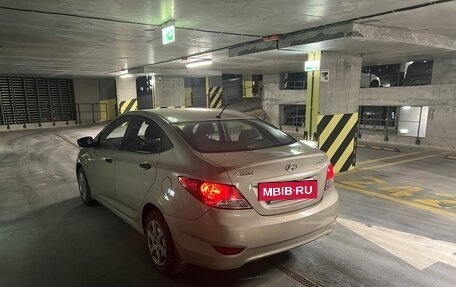 Hyundai Solaris II рестайлинг, 2014 год, 870 000 рублей, 3 фотография