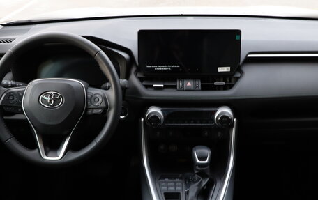 Toyota RAV4, 2025 год, 4 450 000 рублей, 9 фотография