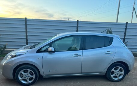 Nissan Leaf I, 2011 год, 550 000 рублей, 12 фотография