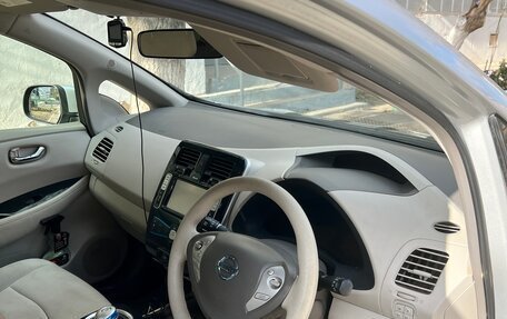 Nissan Leaf I, 2011 год, 550 000 рублей, 10 фотография