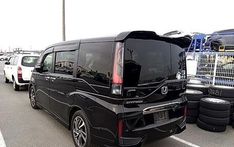 Honda Stepwgn IV, 2015 год, 1 900 000 рублей, 4 фотография