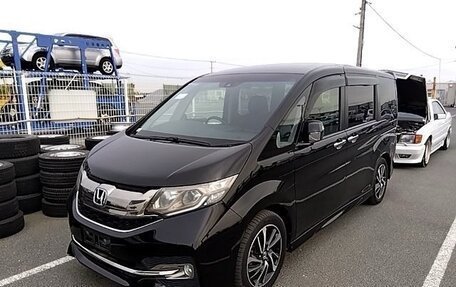 Honda Stepwgn IV, 2015 год, 1 900 000 рублей, 6 фотография