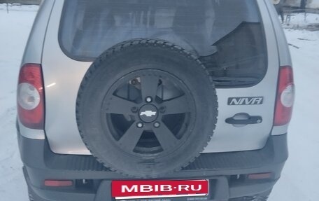 Chevrolet Niva I рестайлинг, 2014 год, 480 000 рублей, 3 фотография