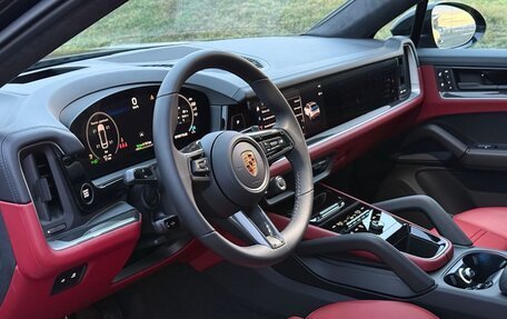 Porsche Cayenne III, 2024 год, 18 880 000 рублей, 11 фотография