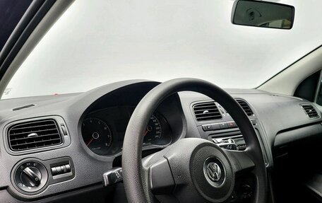 Volkswagen Polo VI (EU Market), 2012 год, 545 000 рублей, 13 фотография