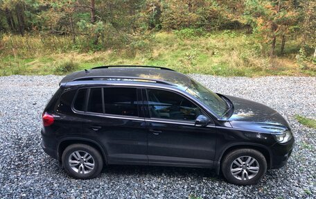 Volkswagen Tiguan I, 2015 год, 2 200 000 рублей, 2 фотография